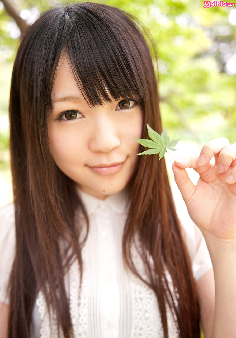 南梨央奈第31張寫真