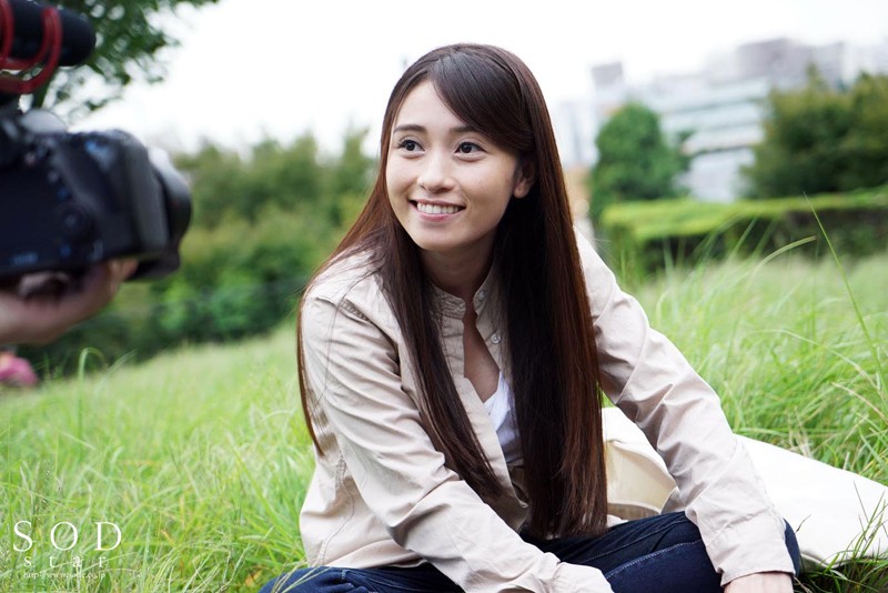 STARS-013  石田凱倫 AV 出道的劇照2