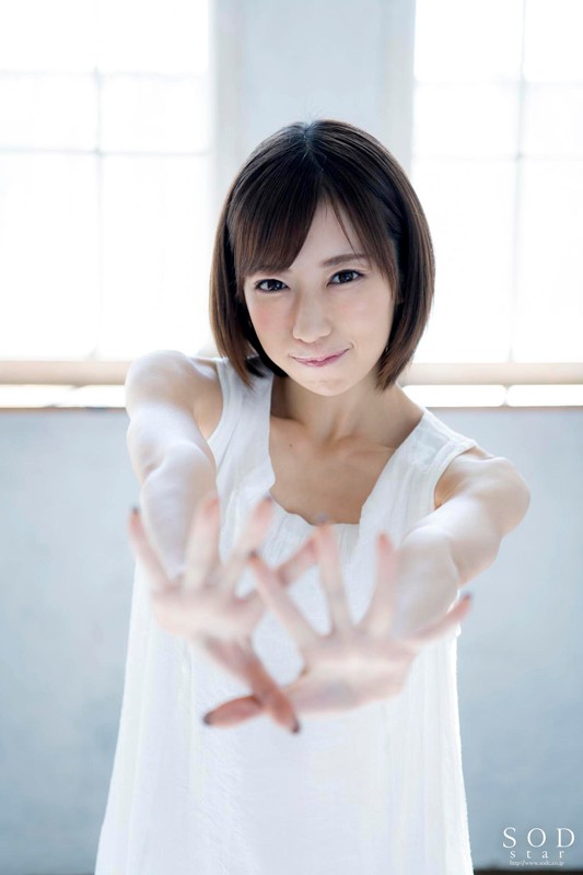 STARS-025 七海蒂娜 ~ 凛麗而又短暫  AV DEBUT 的劇照5
