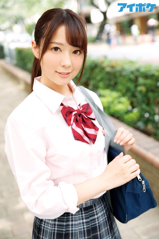 IPX-051 制服美少女絕頂顏射4連發 猛肏穴內G點3小時！ 岬奈奈美 的劇照12