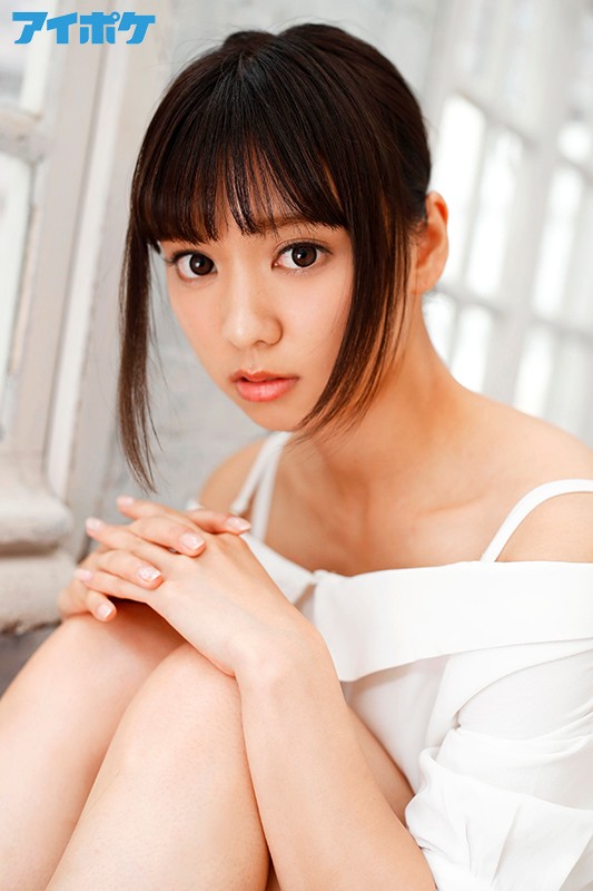 IPX-377 新人 19歳AV首秀 有著超級大眼睛的純情少女的劇照8