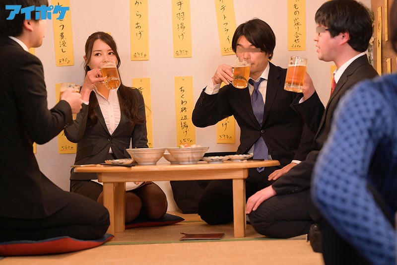 IPX-652 出差住同房NTR 被上司內射一晚上的美人女社員的劇照11