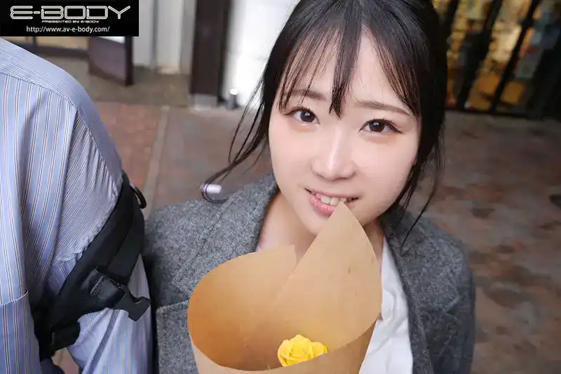EBWH-020 當我脫掉初戀女友的衣服時…她的豐滿大奶子握起來舒服得讓我無法想像。 我興奮得操她，直到我精疲力盡。的劇照9