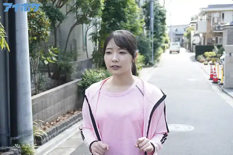 IPX-808 無法對下流正骨師說不的制服少女 二葉惠麻 的劇照12
