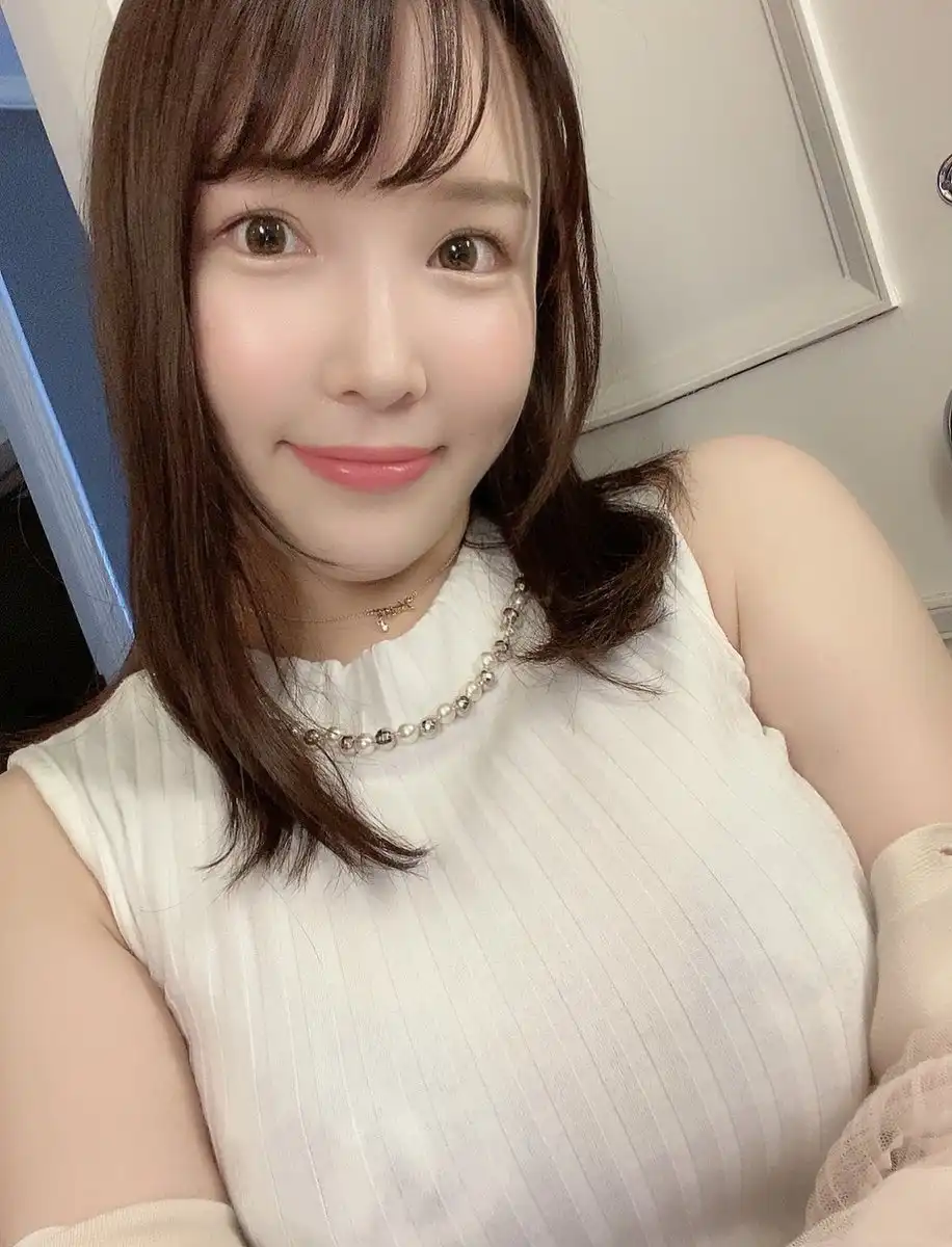美波汐里第85張寫真