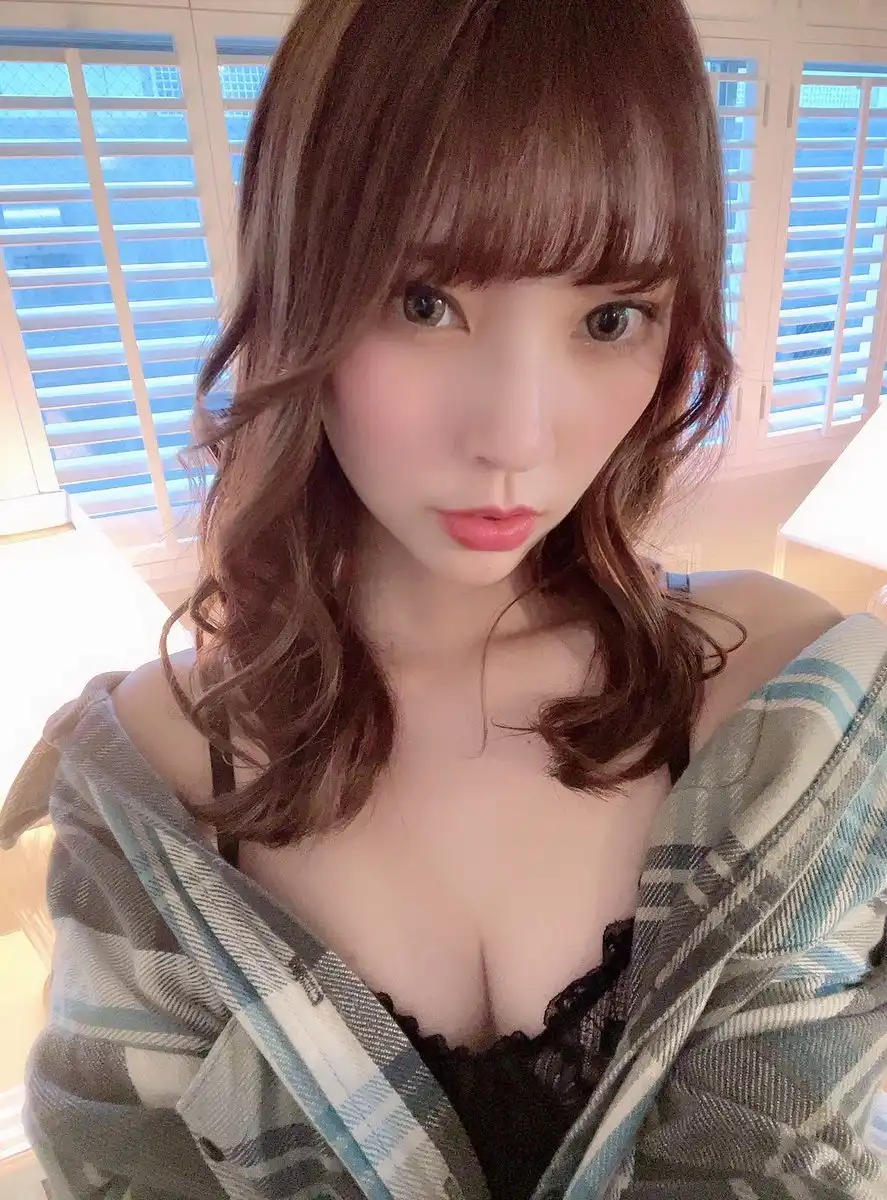 竹内夏希第60張寫真