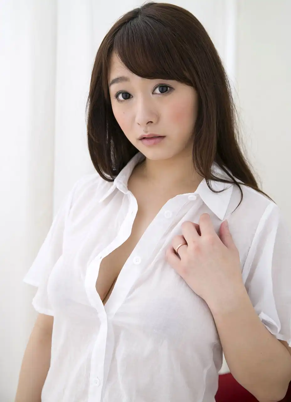 白石茉莉奈第367張寫真