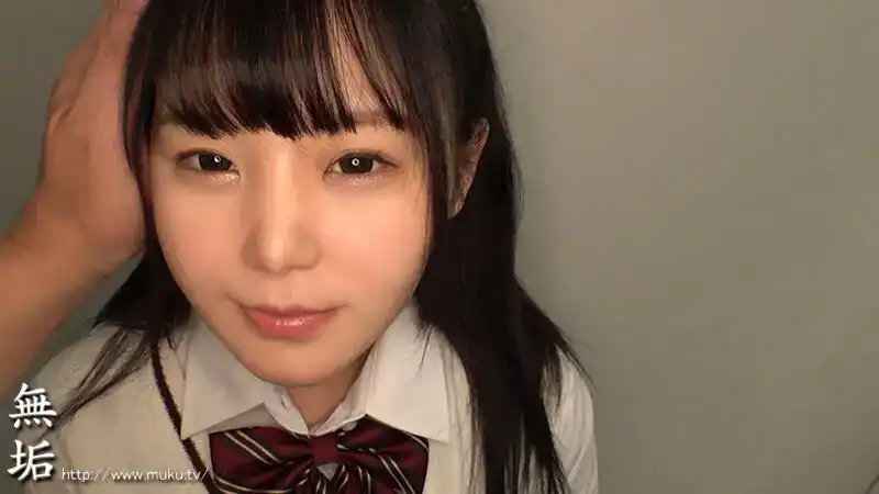 MUDR-241 新人出道~廣瀬好美 ~150cm発育Fcup美乳 喜欢老男人的天然少女。無垢専属 首次亮相 AV DEBUT的劇照2
