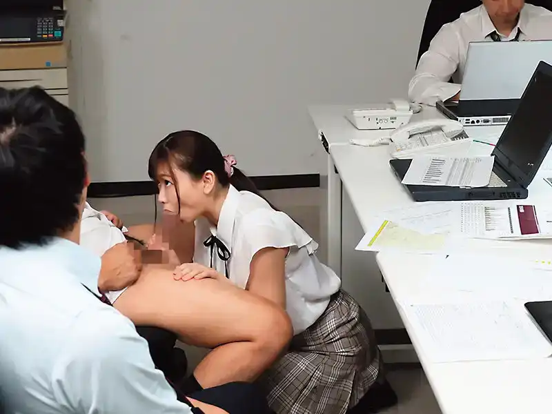 DVAJ-638 這家公司為什麼很少人離職？ 就是因為加班累了的話，會計綾瀨心隨時給大家操的劇照17