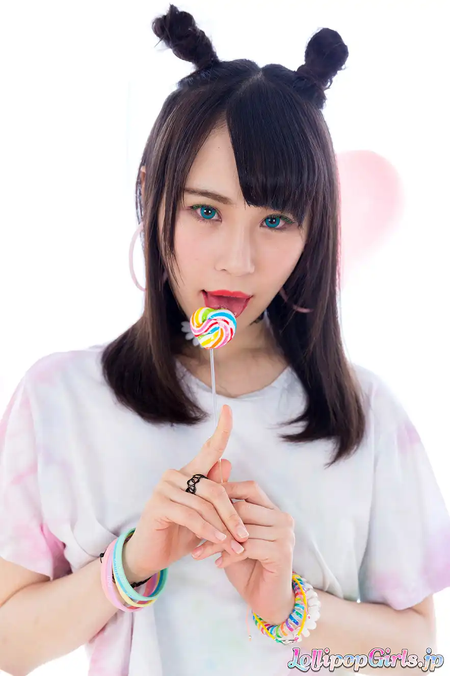 上田紗奈封面照片寫真