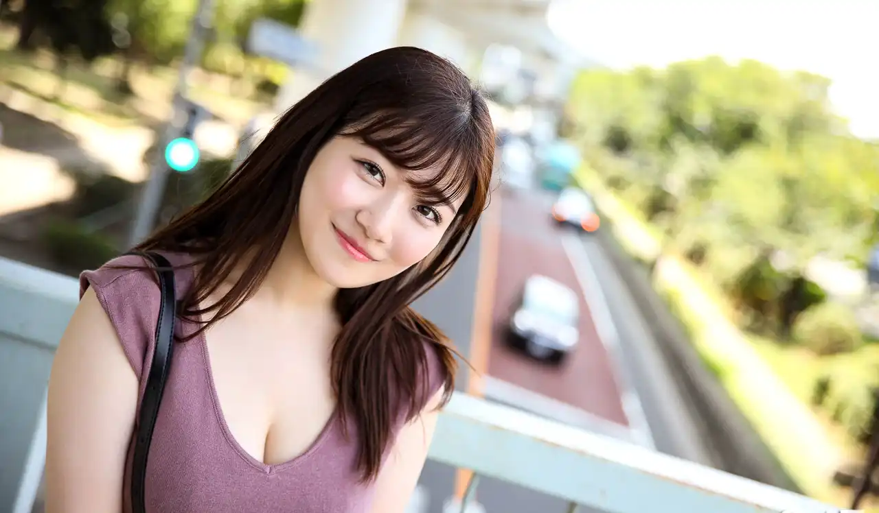 小梅惠奈第51張寫真