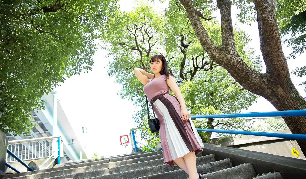 小梅惠奈第52張寫真