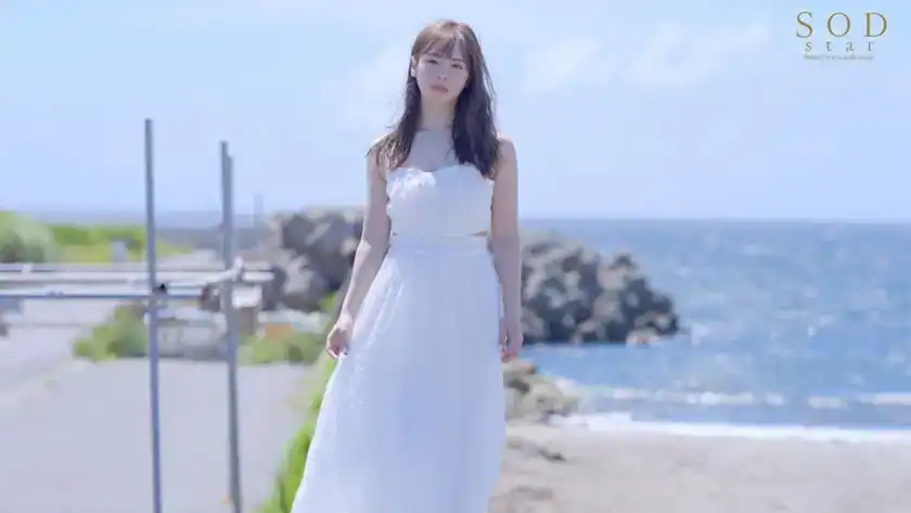 STARS-990 我和我心愛的人很快就要結婚了。在婚禮前的有限時間內，我釋放了無法控制的嫉妒和性欲。小倉由菜
的劇照2