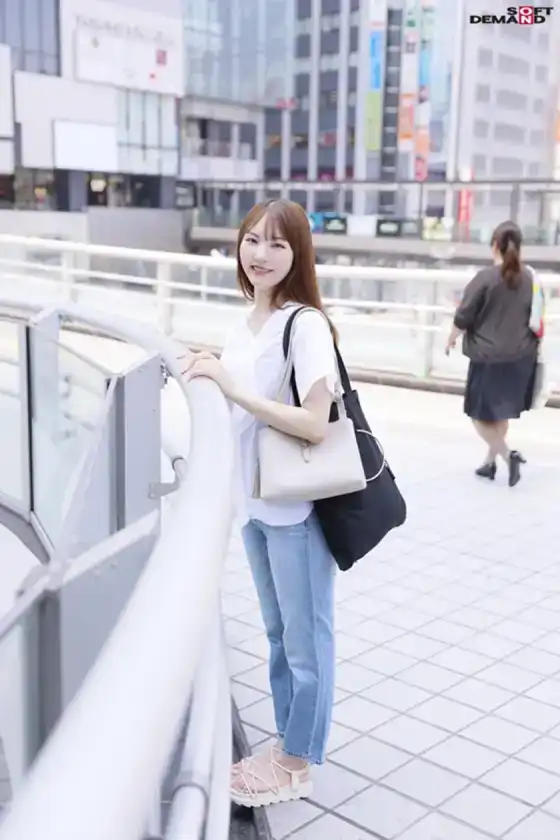 SDNM-420 柊優衣 32歲AV出道，陰沉淫蕩的女人，認真對待工作和性，性欲極強的劇照15