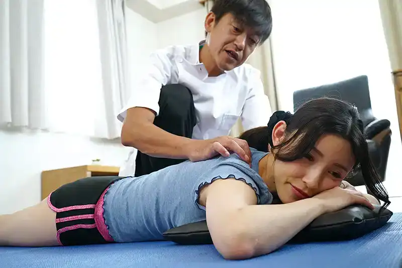NKKD-318 當妻子的開關打開的那一刻……最敏感的陰戶被熟練的指壓治療師持續到高潮……森澤佳奈
的劇照18