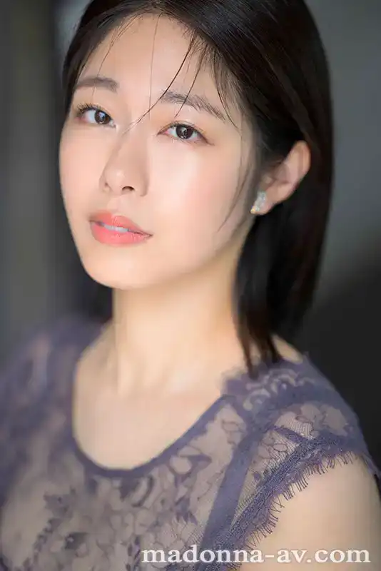JUQ-566 新人野獸出沒，澄河美花，30歲，性欲強大的主婦，摘下整潔的面具，淫蕩地發光 首次亮相 AV DEBUT的劇照10