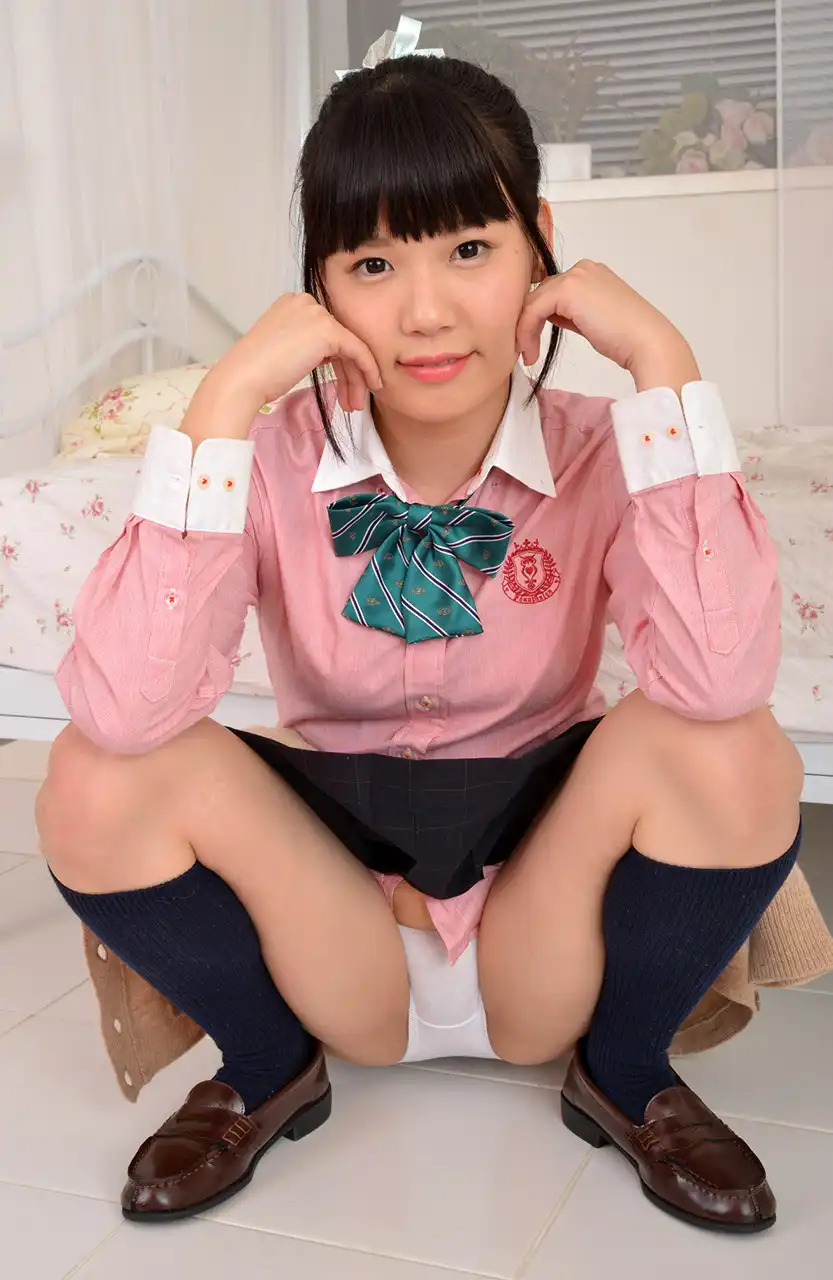 小高里保第448張寫真