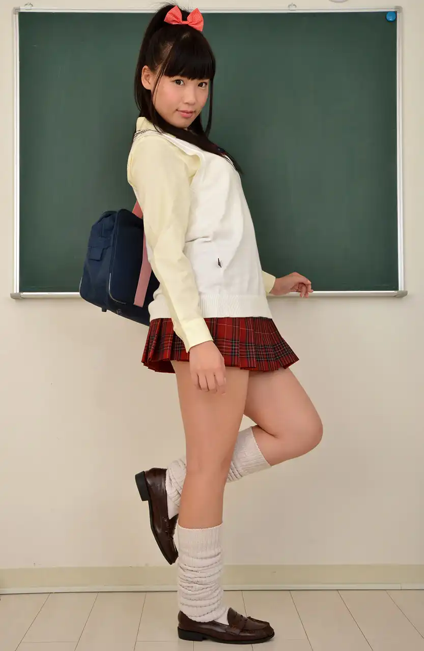 小高里保第349張寫真
