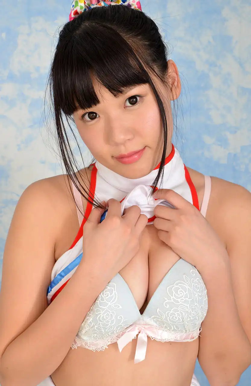 小高里保第44張寫真