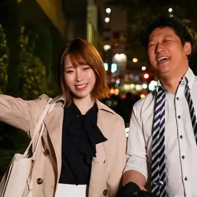 MGOLD-021 「沒有末班車的話，你會來嗎？」老婆在等我，我卻錯過了末班車，住在了一個後輩女同事家…巨乳讓我興奮不已從她工作的樣子來看，我無法想象我讓她以騎乘式的姿勢讓我內射她 ~  紺野るり的劇照10