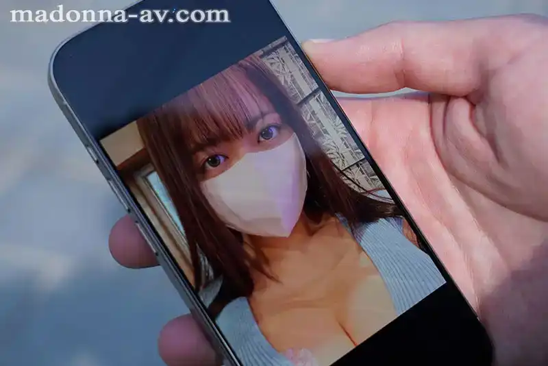 JUQ-663 參加約炮軟件限制了戴口罩，僅限2小時條件的活動，匹配的巨乳美女竟然是小姨子，我迷失了自我，沉迷於和小姨子的無套做愛中。 ~ 羽月乃蒼的劇照10