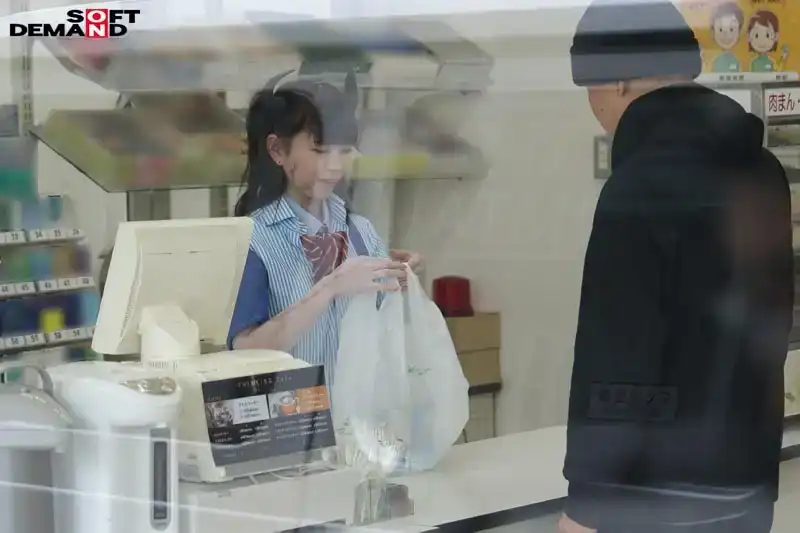 SDDE-726 積極融入社會的魅魔母女，獨立生活並有着嚴重精液成癮症的劇照6