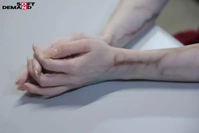 SDDE-726 積極融入社會的魅魔母女，獨立生活並有着嚴重精液成癮症的劇照4