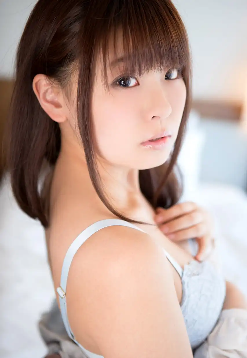 安部藍第370張寫真