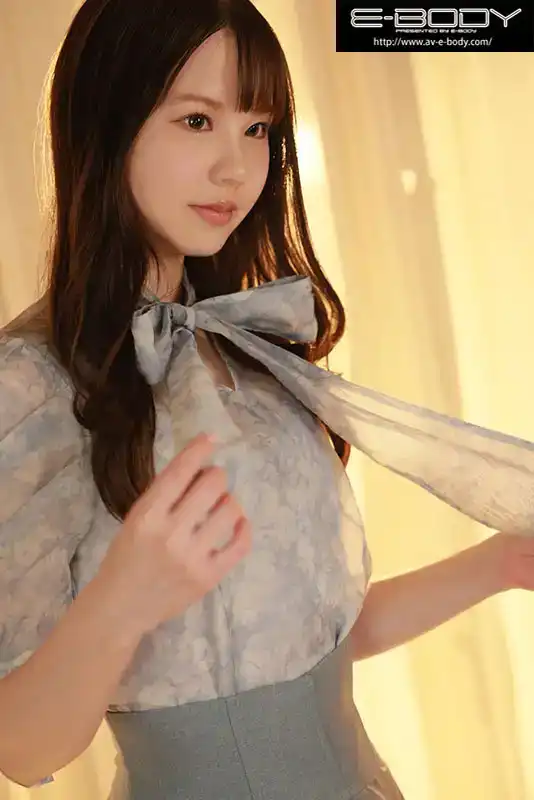 EBWH-105 身材苗條大奶子，顏值堪稱業界一流的正妹，爲什麼這個堪比明星的美少女要出演AV……？ ~ 中村彩的劇照10