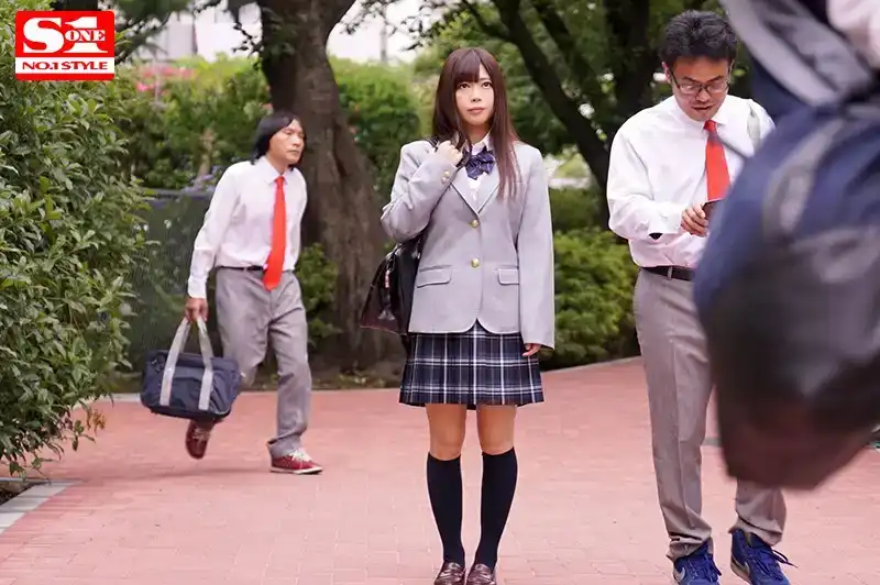 SSNI-296 被強奸的巨乳制服妹 首次本格出演凌辱作品！ ！瘋狂的棍子插入！ ~ 羽笑美晴的劇照10