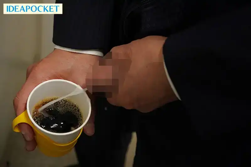 IPZZ-354 令人厭惡的老板的大雞巴射了她一次又一次，變態上司對她的恥辱性強奸。 ~ RARA的劇照11