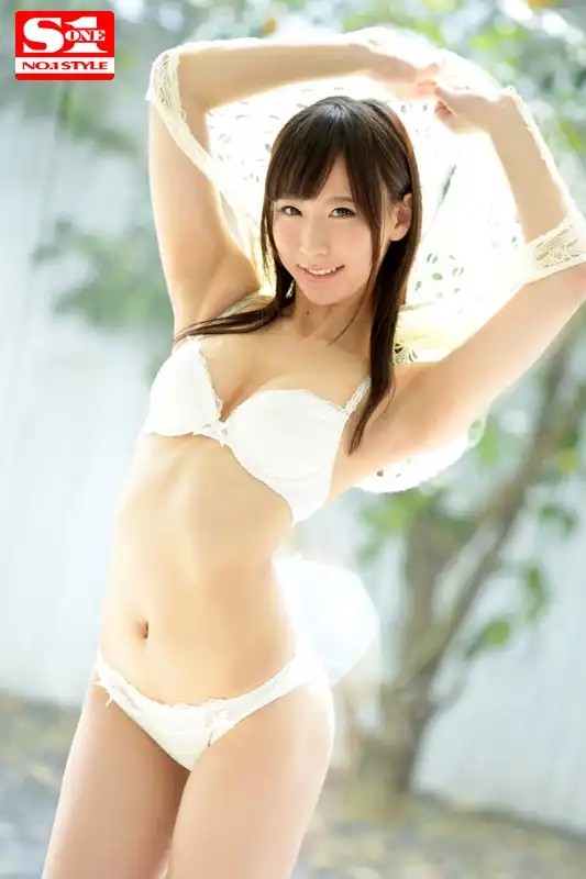 吉咲明菜第3張寫真