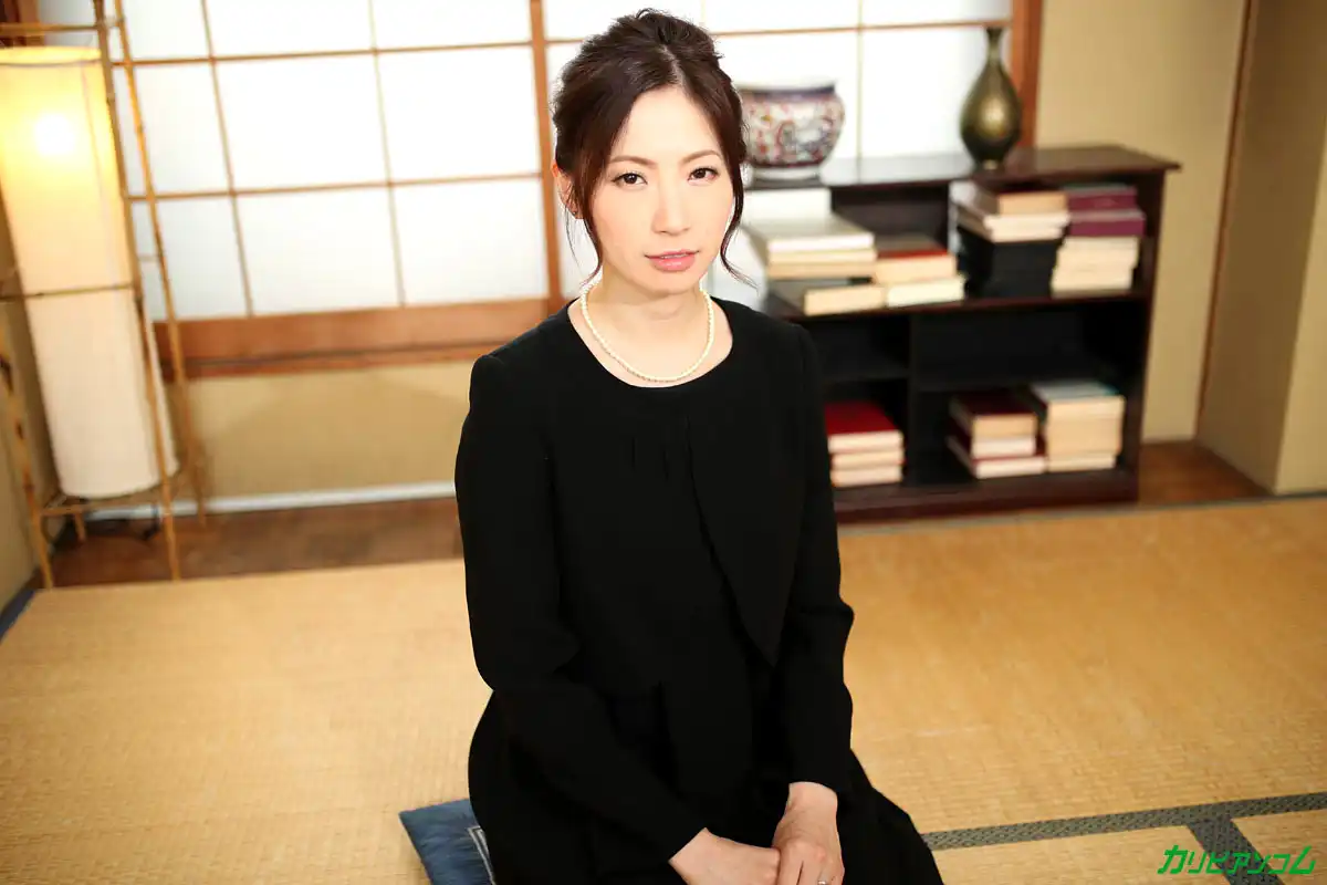 新城由衣第56張寫真