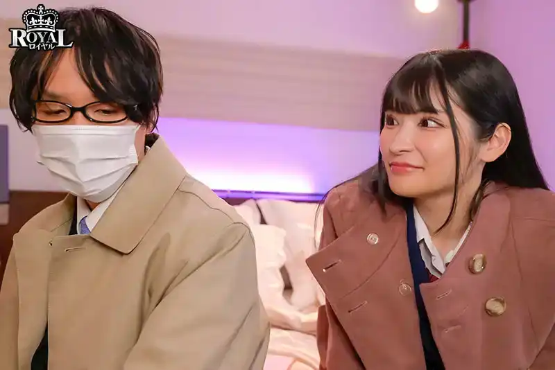 ROYD-197 「我現在只能愛老師了……」清純無邪的巨乳美少女調侃着我這個老師，給了我一個足以摧毀任何成年人理智的誘惑之吻 ~ 胡桃櫻花的劇照9