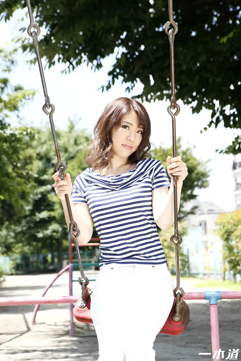 知念真桜第86張寫真