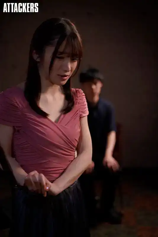 ADN-607 女人溼潤的目光盯着我 ~ 十束流羽的劇照2