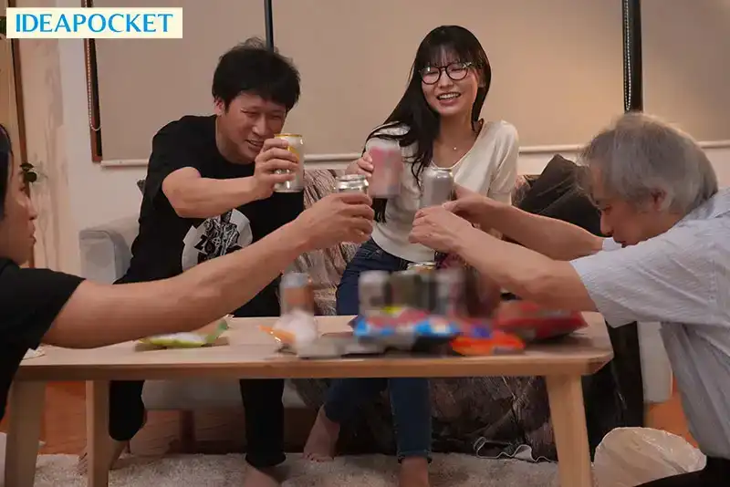 IPZZ-388 這不是強奸……這只是兩廂情願的性行爲……當巨乳美女在喝醉後。 每個人都毫不猶豫地內射了她。作爲單身女性參加聚會本來就是一個錯誤 ~ 櫻空桃的劇照12