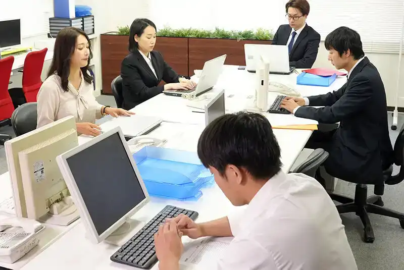 NGOD-230 時短勤務的妻子的非正規業務 ，在工作時半脫衣服做愛，並被內射，操到膝蓋都軟了…… ~ 小早川憐子的劇照17