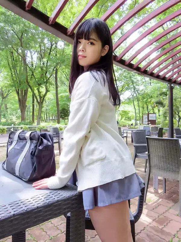 KNMB-088 清冷系女子大生情人 ~ 希和みこと的劇照2