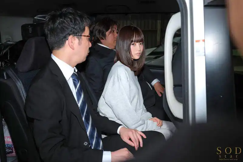 START-196 隱巨乳離家出走的少女來到我家，我把她當女兒一樣，但她卻主動索愛，脫光衣服後，我再也無法抵抗那最高性感美BODY ~ 天宮花南的劇照17
