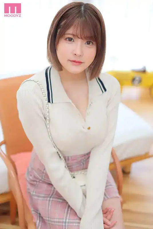 MIFD-526 新人出道！最上級可愛！ 甜美100%  H杯潮吹 咖啡館娘  首次亮相 AV DEBUT ~ 朝日胡桃的劇照7