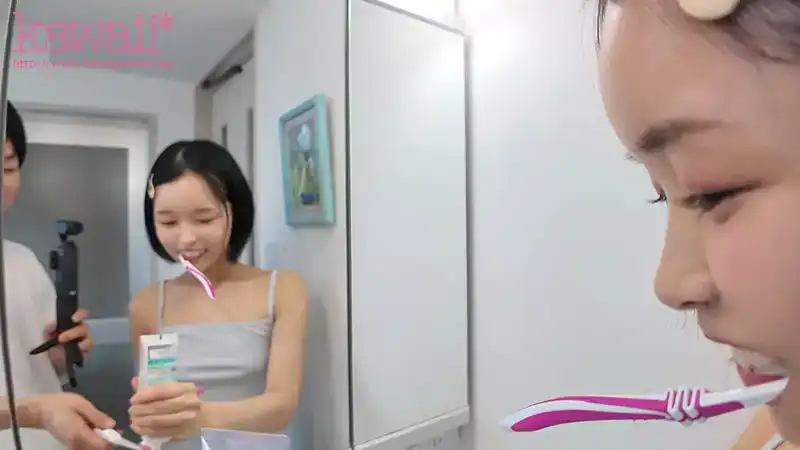 CAWD-744 禁欲 1 個月 x 與相性極佳的男優同居 1 周 x 生動的奇聞趣事記錄，看看性愛愛好者最色情的私人 SEX ~ 日向夏的劇照9