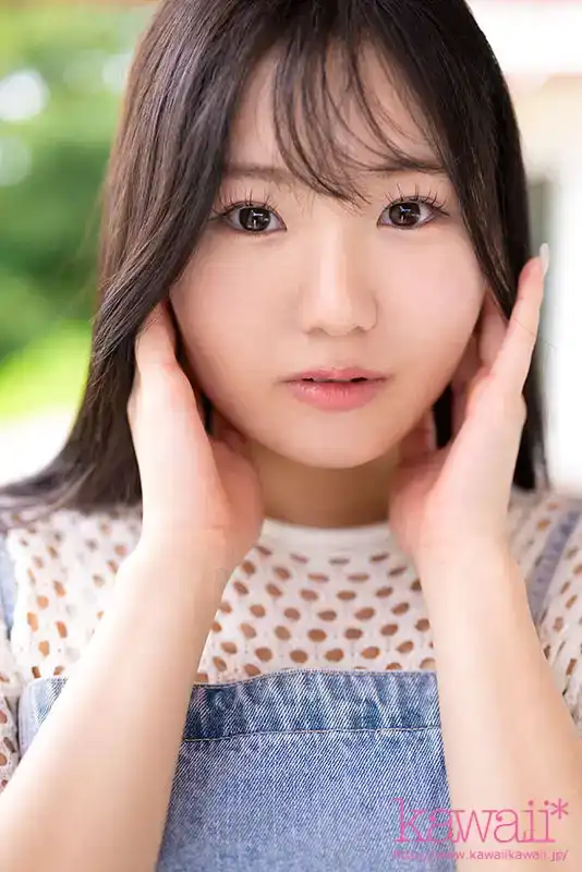 CAWD-772 「我可以成爲AV女優嗎？」特技是悶絕口交和抗打性騎乘式，她的武器是柔軟的白皙皮膚和G罩杯大奶子 天真系童顏美少女眼睛會發光 首次亮相 
 AV DEBUT ~ 宮瀨流花的劇照15
