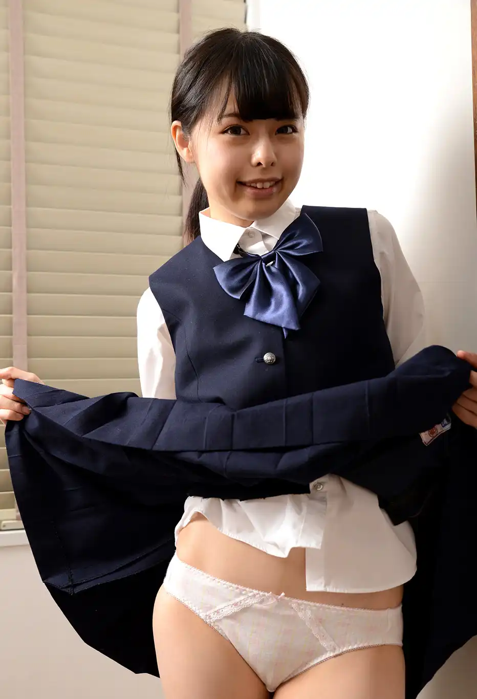 山川由奈第174張寫真
