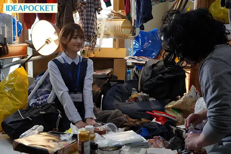IPZZ-429 宅男訪問支援服務 善良的美熟女看到屋子裏遍地都是用過的紙巾，決定用性的方式來幫助和溫暖他 ~ 希島愛理的劇照12