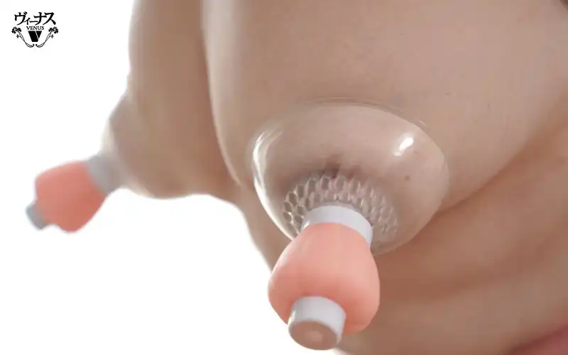 VENX-297 不斷的玩弄我的乳頭，母親的奶子感覺良好，無法拒絕兒子的中出 ~ 翔田千裏的劇照9