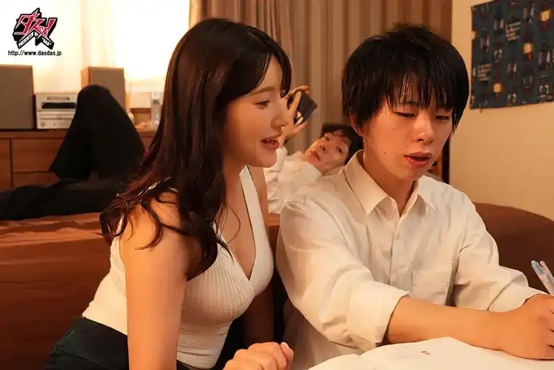 DASS-546 我本應該可以和巨乳姐姐做愛，但我的損友總是從中作梗壞我好事 ~ 森澤佳奈的劇照9