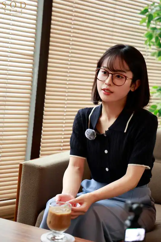 START-224 檢證。接觸了侵害男學生的女老師！禁欲三年後，這女人的性欲會瘋狂到什麼程度？~ MINAMO的劇照8