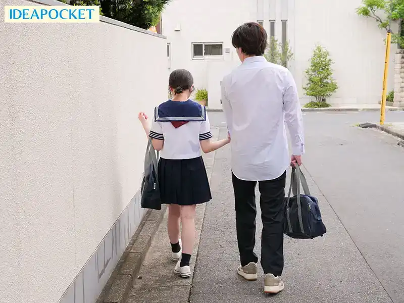IPZZ-473 J系妹妹零距離耳語誘惑，哥哥的雞巴瞬間就硬了 ~ 日向由奈的劇照12