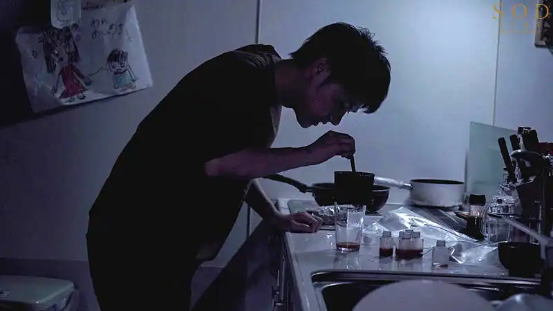 START-255 我們家高高在上的女王，一直瞧不上我的姐姐，給她偷偷注射100倍濃縮的性欲增強劑，然後我就硬了 ~ 神木麗的劇照1